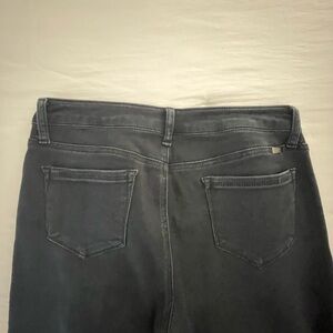 1822 Denim Blue Jeans